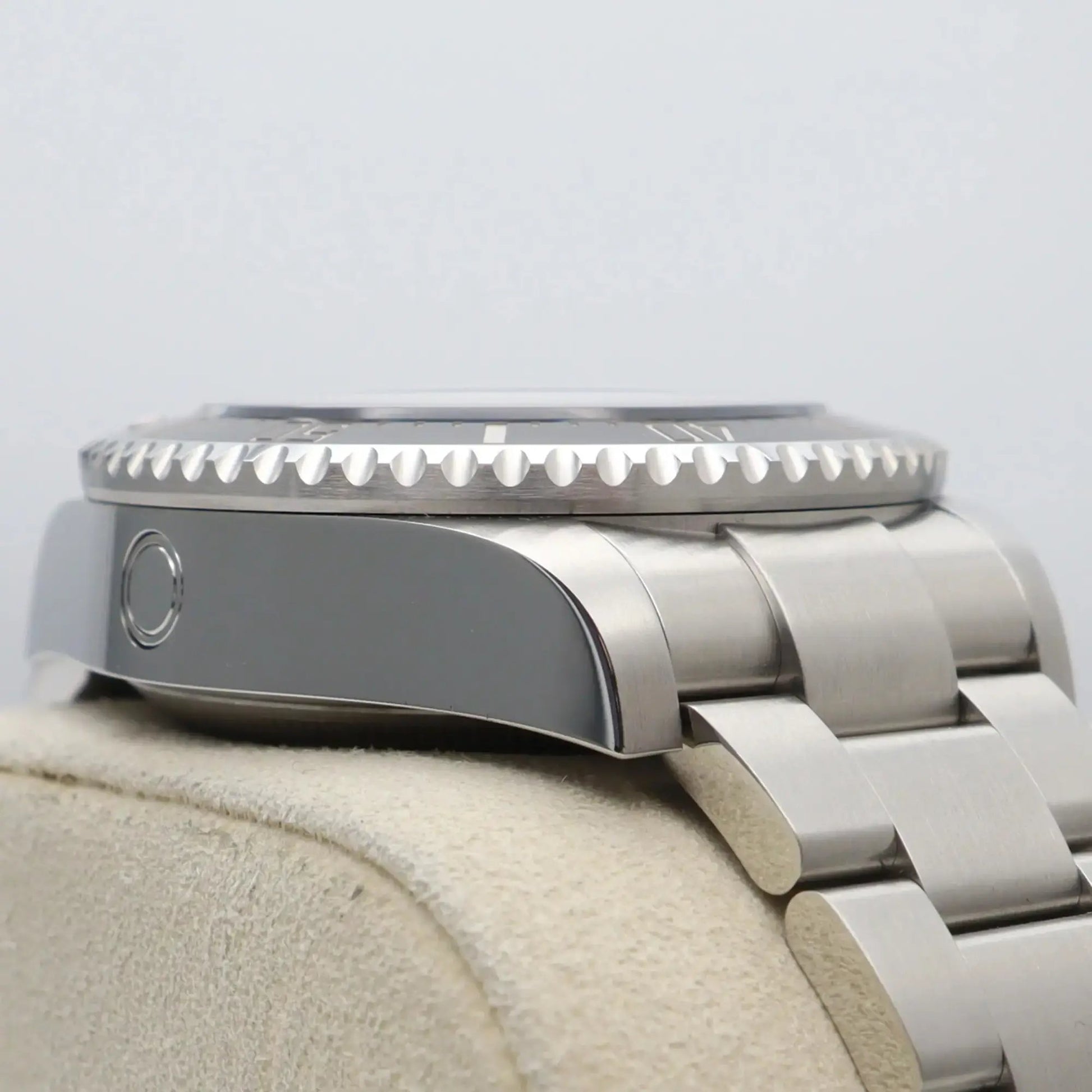 6th image of Rolex Rolex Sea-Dweller 136660 Wristwatch, PreOwned condition