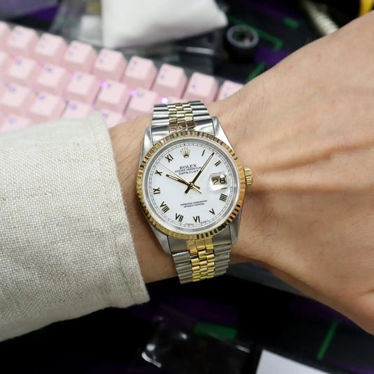 2nd image of Rolex Rolex Datejust 16233 Wristwatch, PreOwned condition