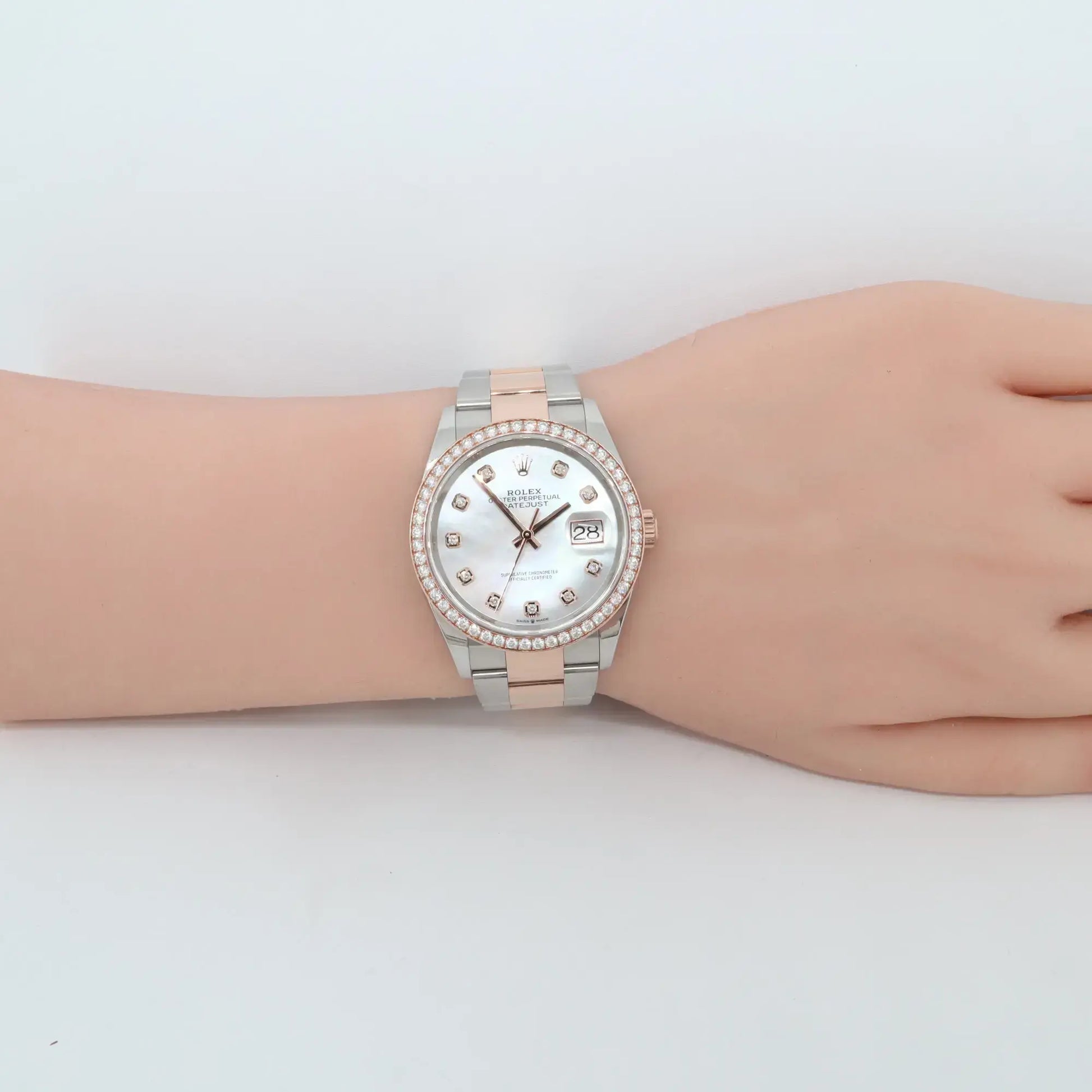3rd image of Rolex Datejust Wristwatch, PreOwned condition