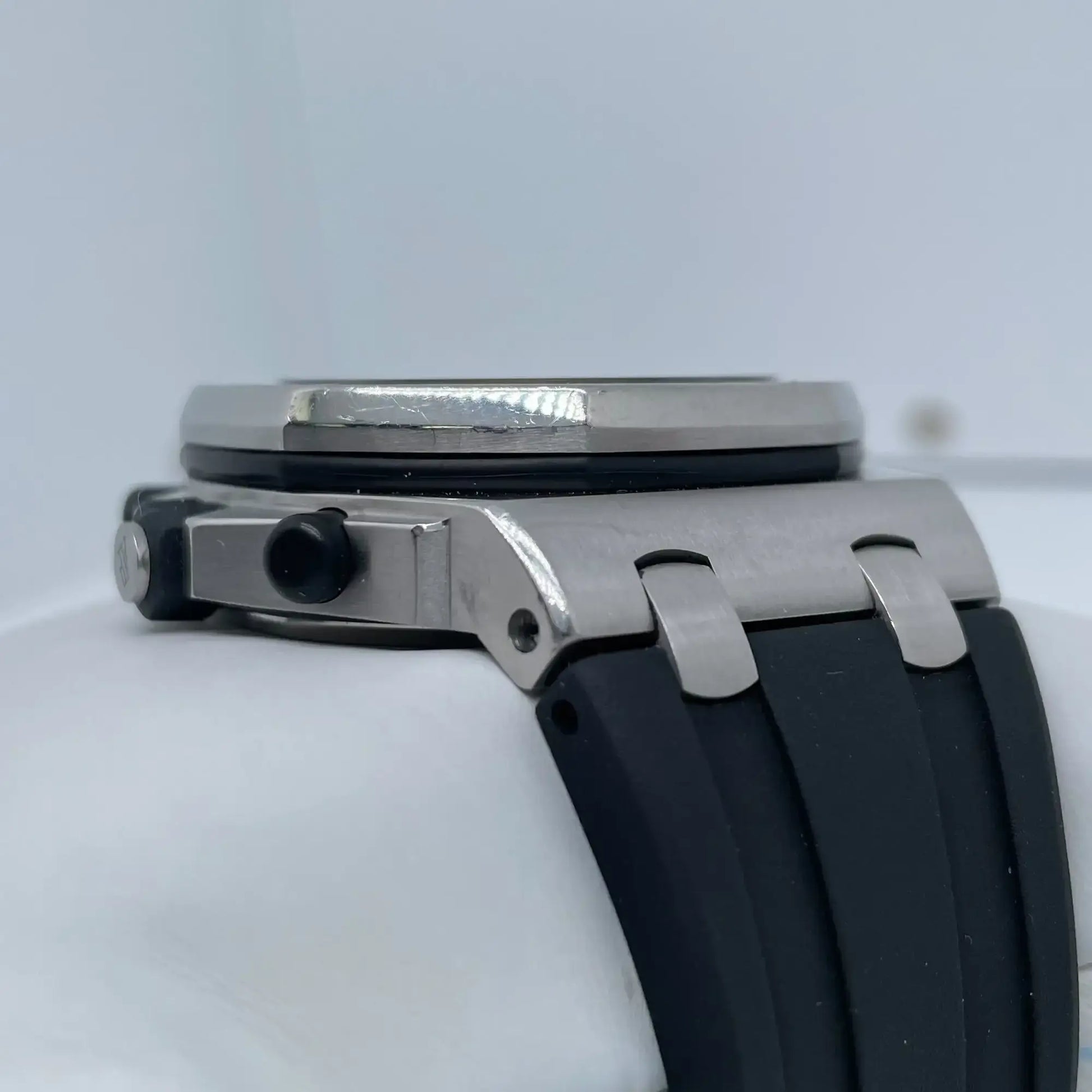 3rd image of Audemars Piguet 26170ST.OO.D091CR.01 Wristwatch, PreOwned condition