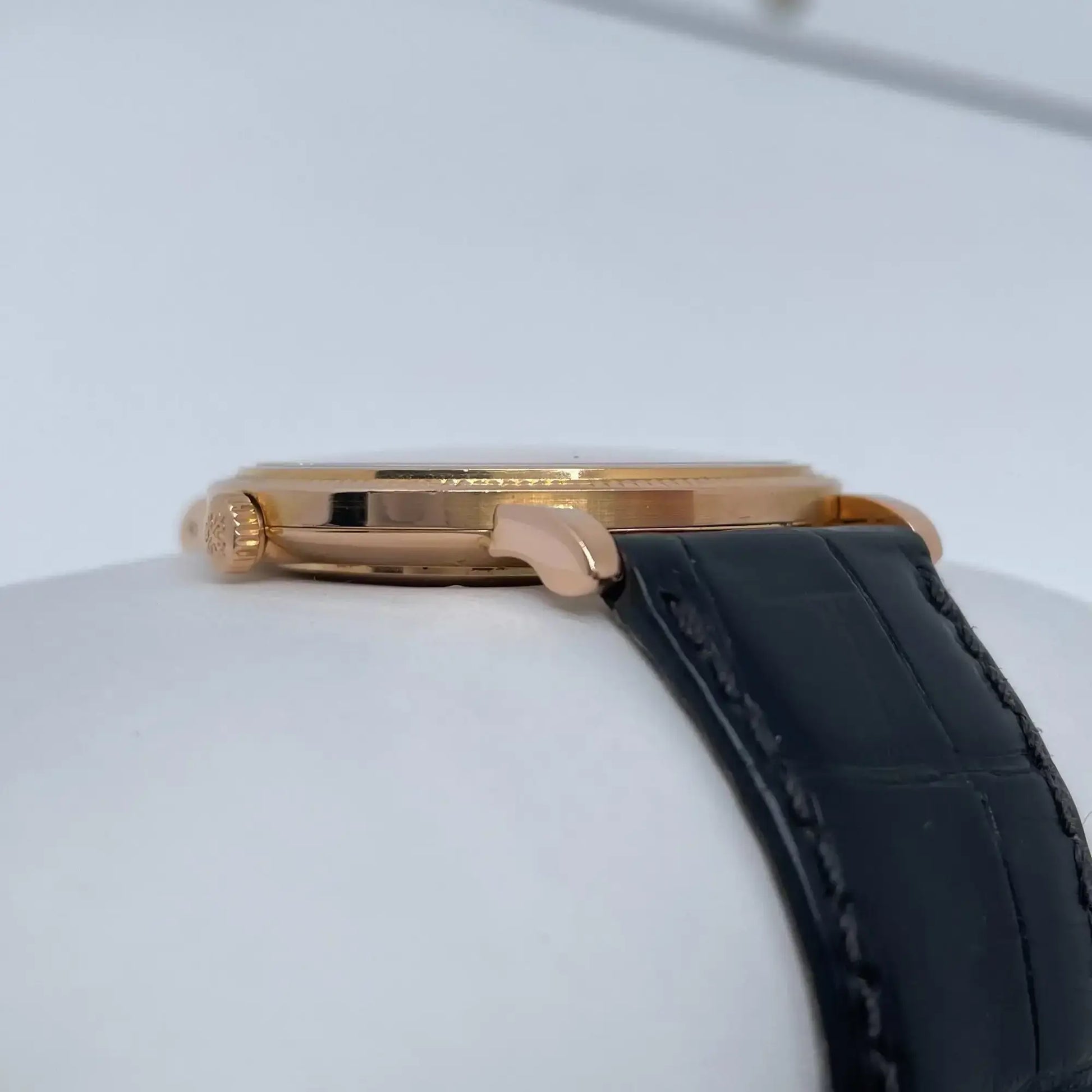 3rd image of Patek Philippe Patek Philippe Calatrava Wristwatch, PreOwned condition