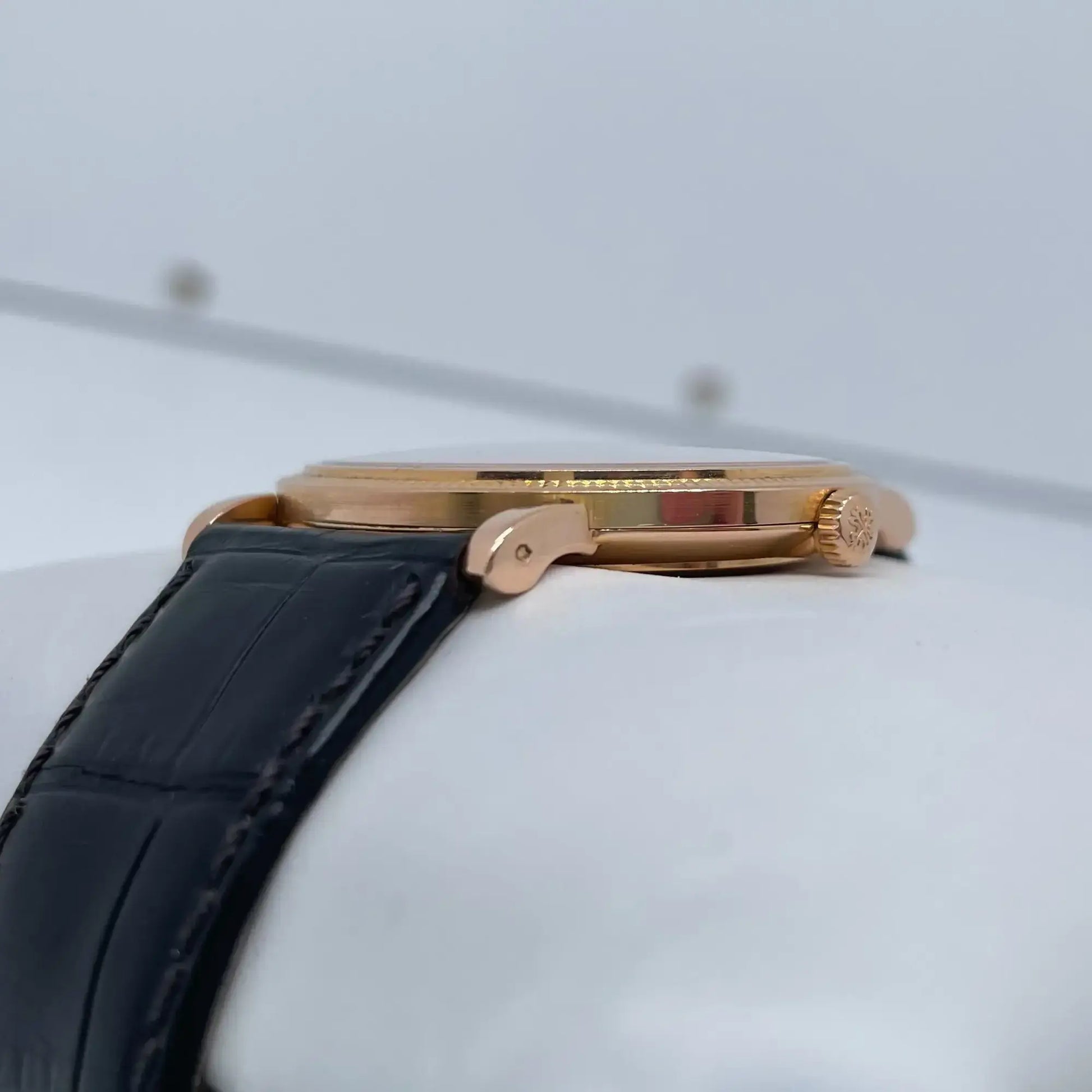 4th image of Patek Philippe Patek Philippe Calatrava Wristwatch, PreOwned condition