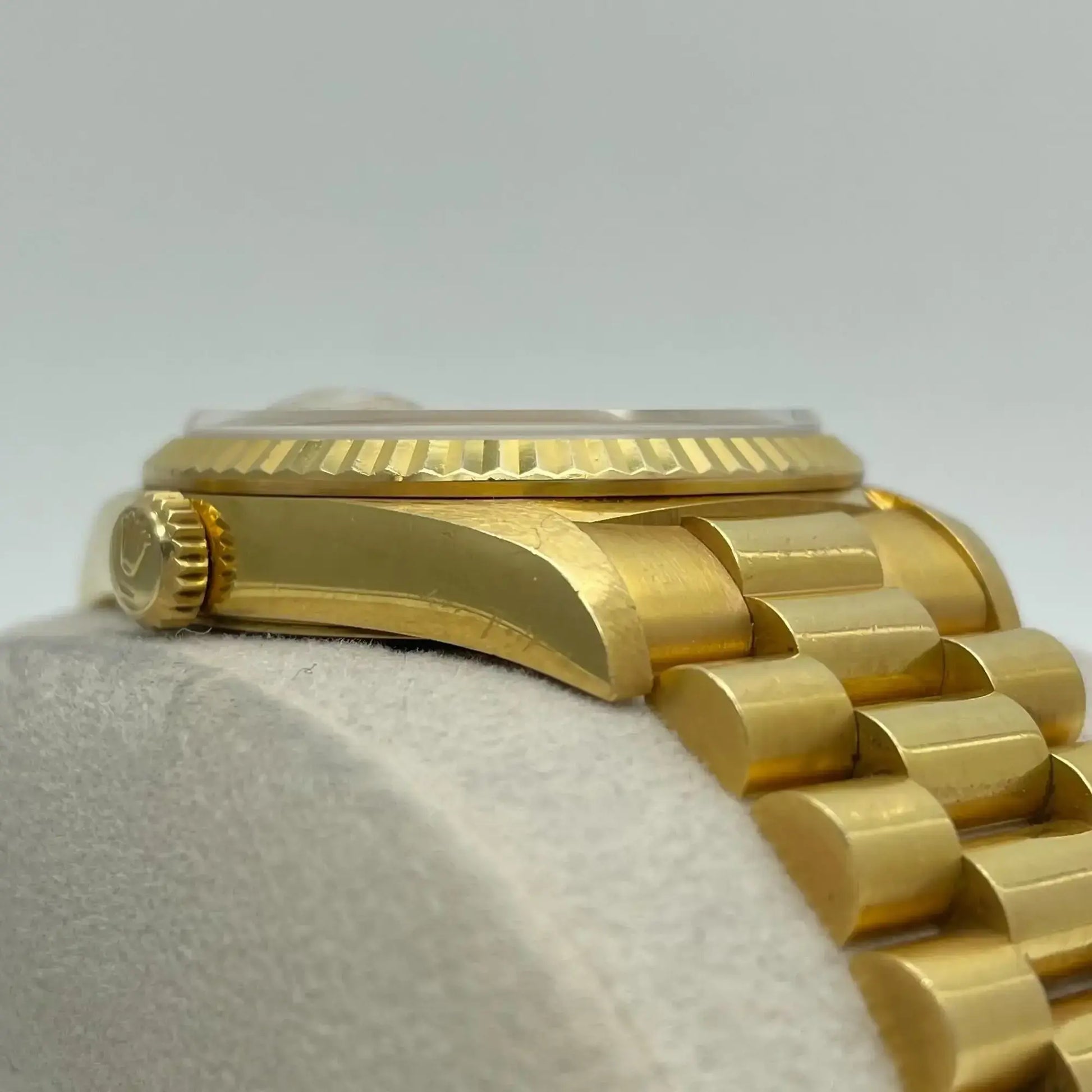 4th image of Rolex Rolex Day-Date 18238 Wristwatch, PreOwned condition