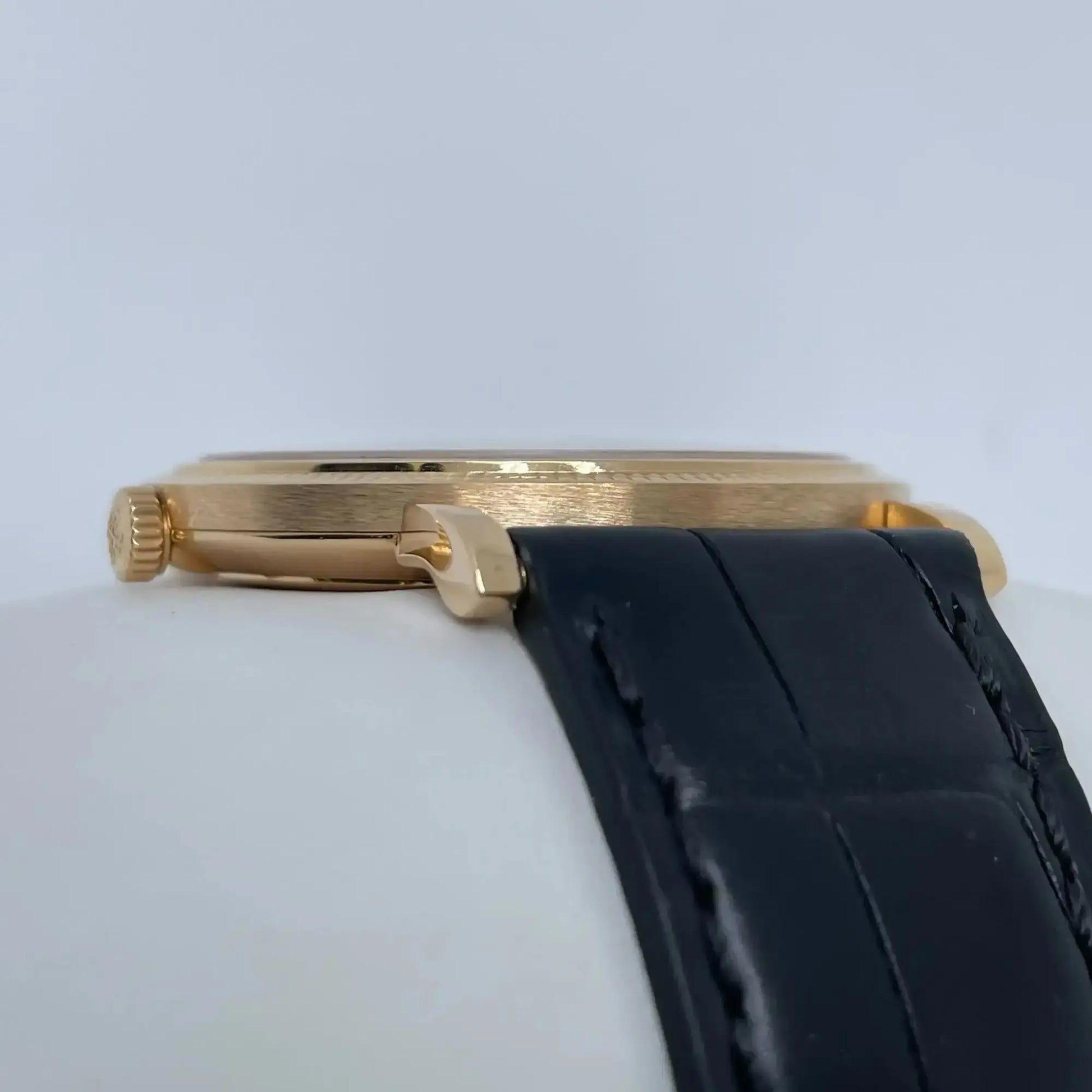 4th image of Patek Philippe Patek Philippe Calatrava Wristwatch, PreOwned condition