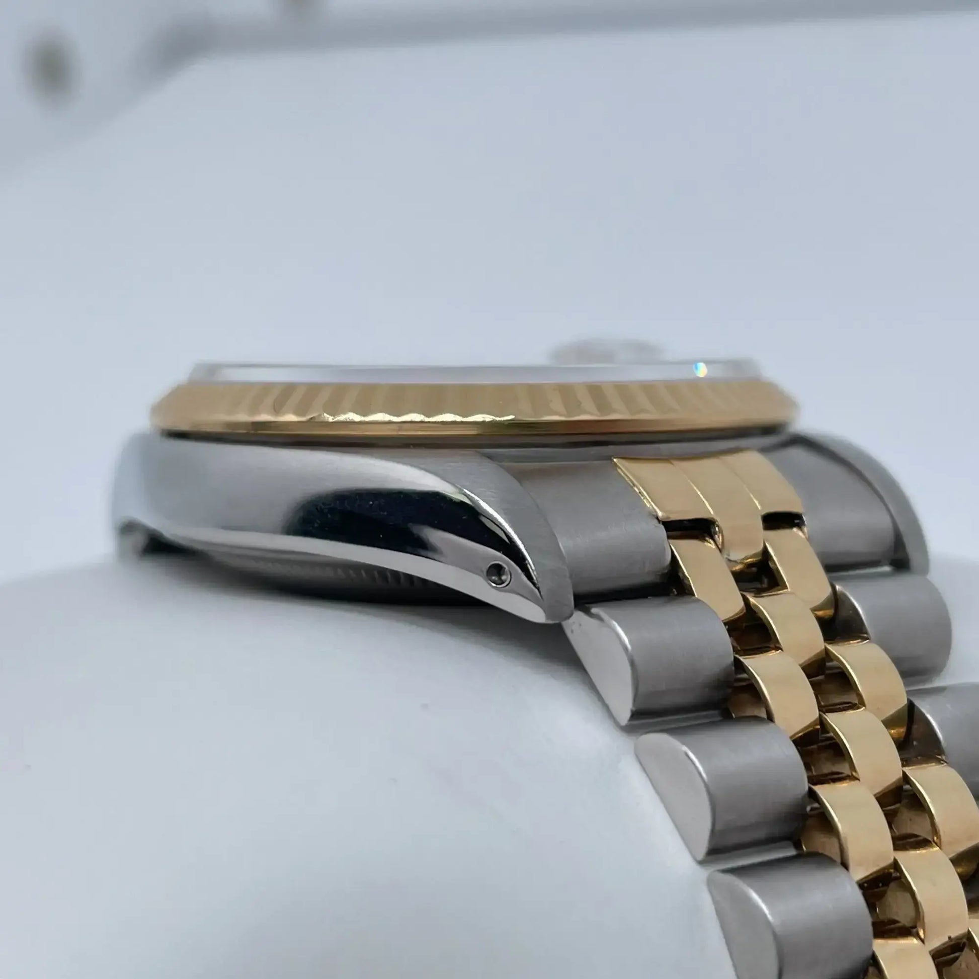 5th image of Rolex Rolex Datejust 16233 Wristwatch, PreOwned condition