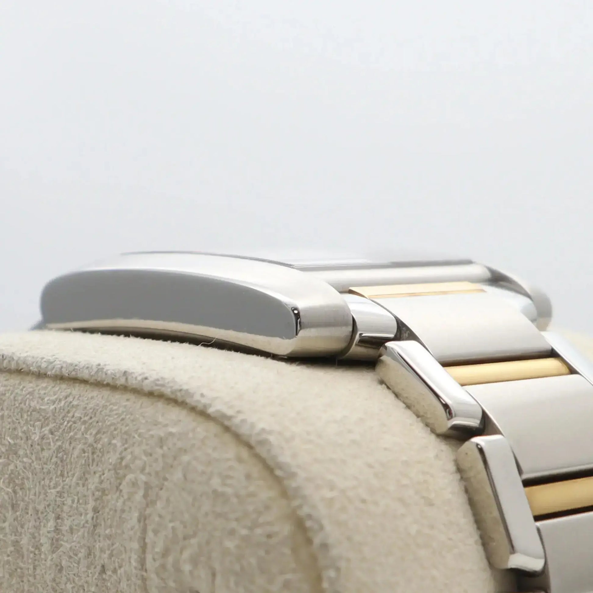 6th image of Cartier  Cartier Tank Francaise Wristwatch, PreOwned condition