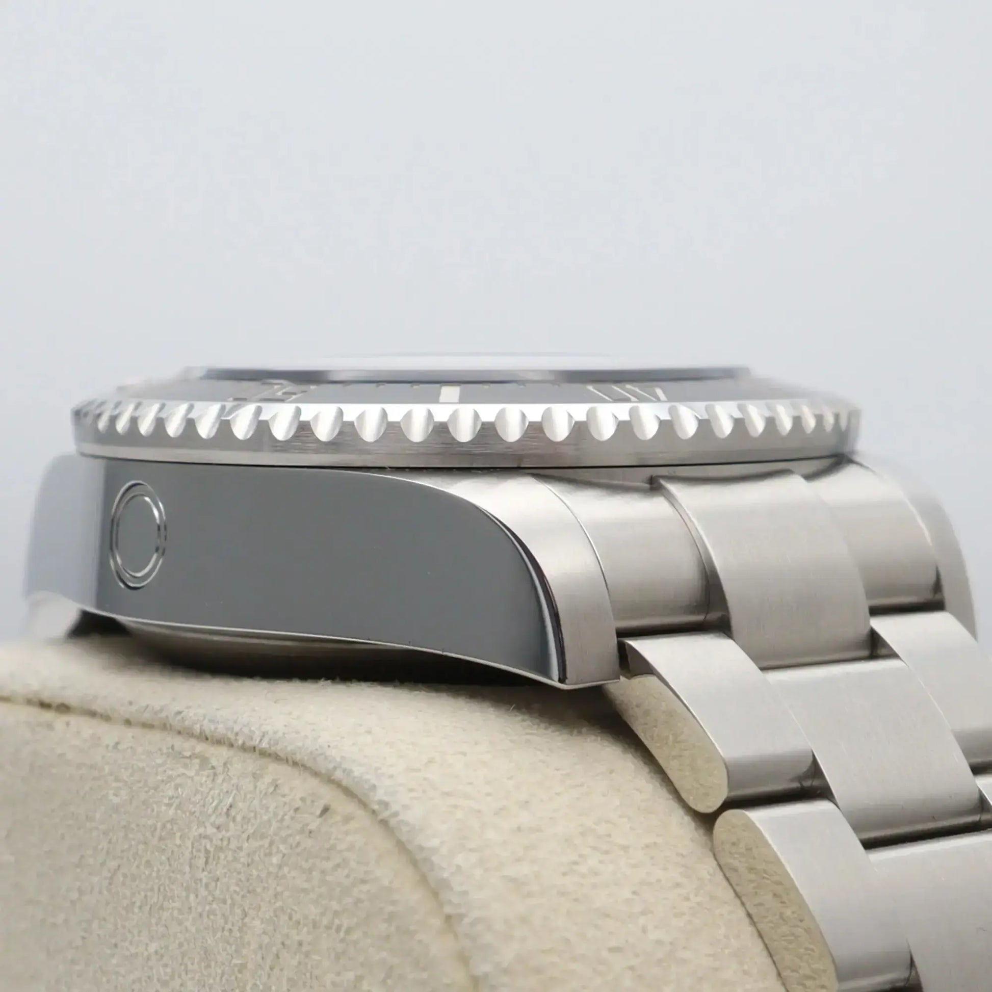 6th image of Rolex Rolex Sea-Dweller 136660 Wristwatch, PreOwned condition