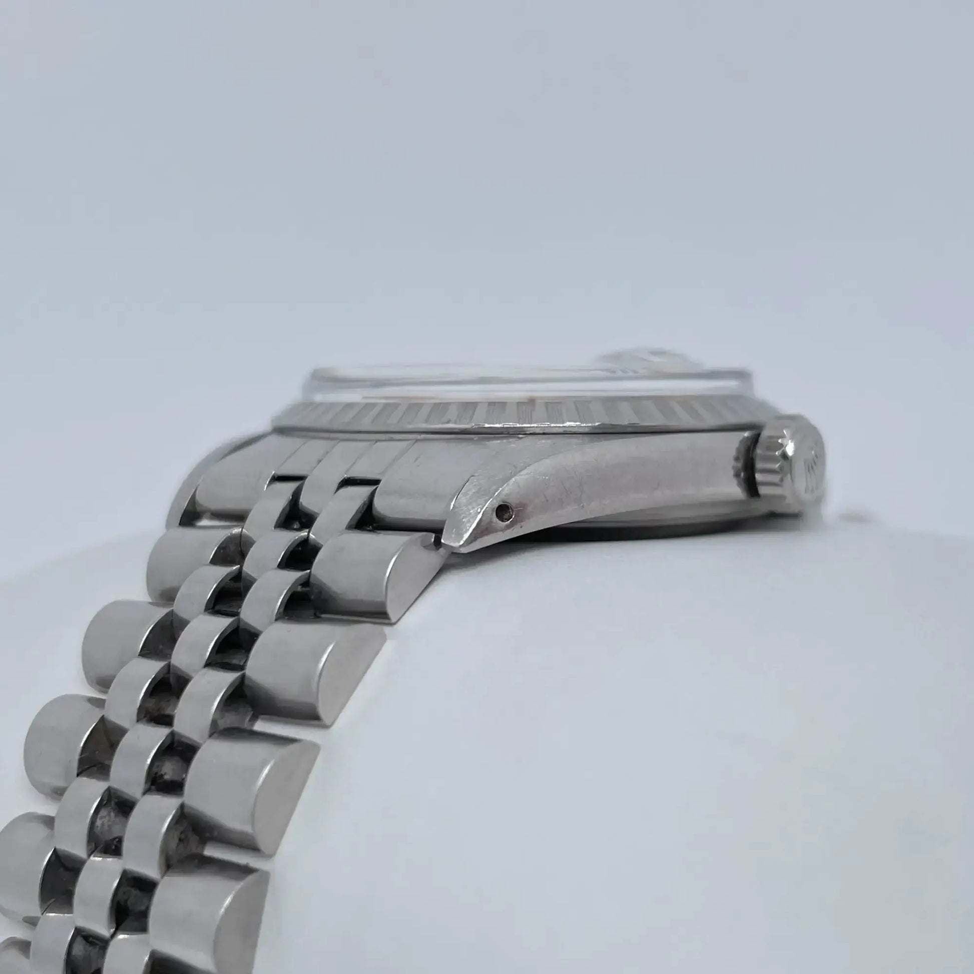 7th image of Rolex Datejust 1603 Wristwatch, PreOwned condition