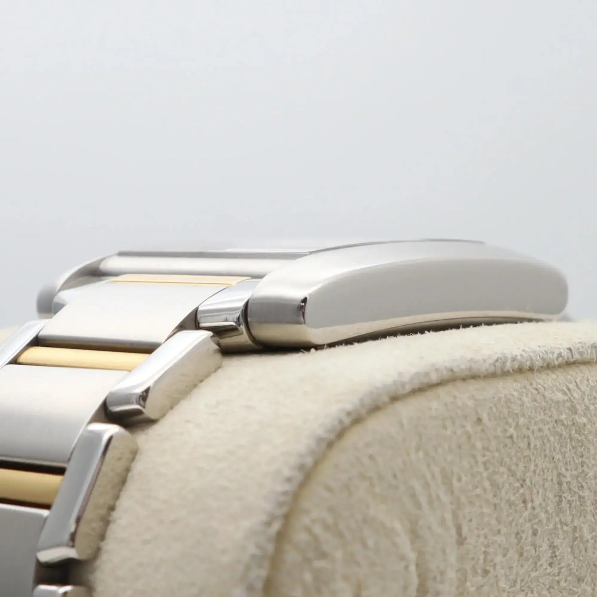 7th image of Cartier  Cartier Tank Francaise Wristwatch, PreOwned condition