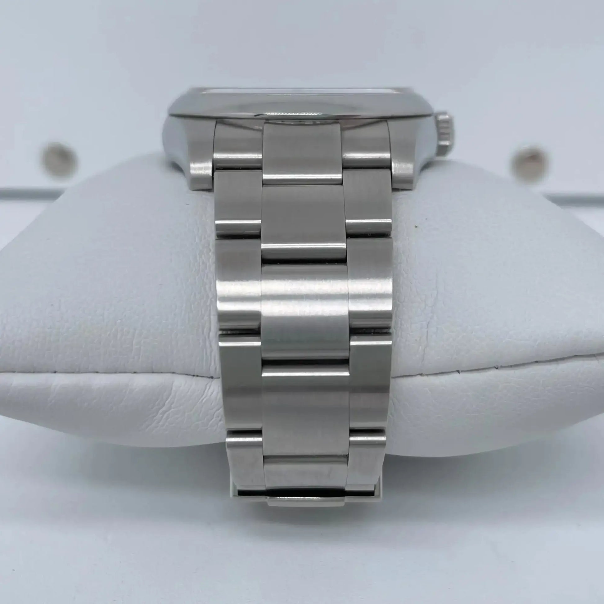 8th image of Rolex Oyster Perpetual Wristwatch, PreOwned condition