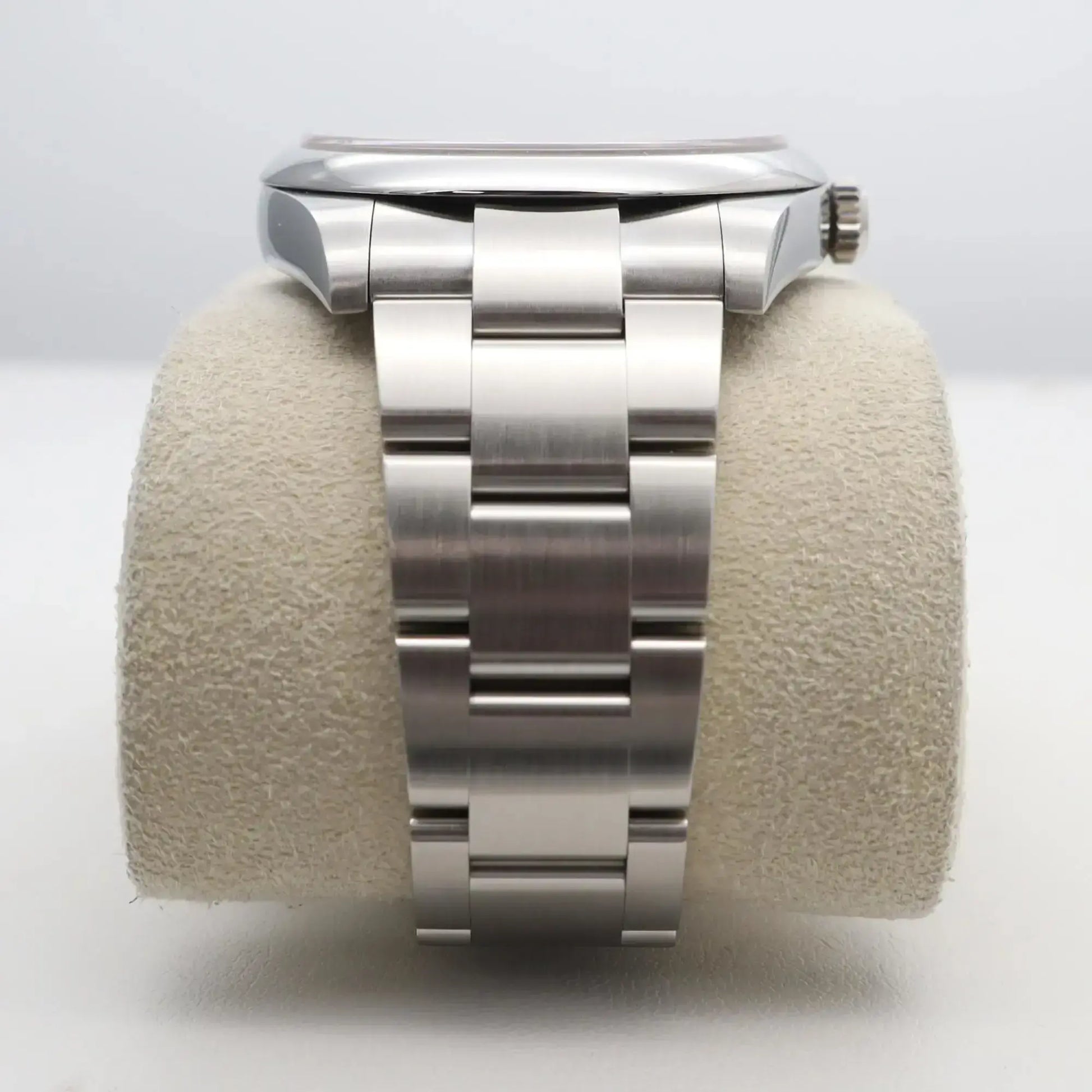 8th image of Rolex Rolex Oyster Perpetual 124300 Wristwatch, New condition
