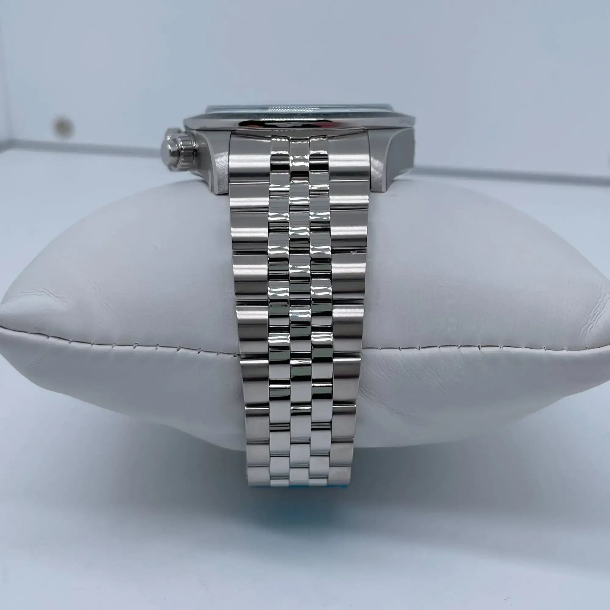 9th image of TUDOR Black Bay Wristwatch, New condition