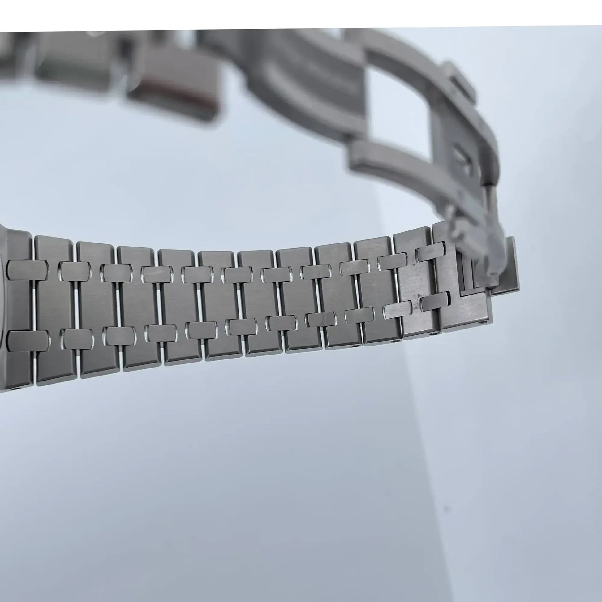 9th image of Audemars Piguet  Audemars Piguet Royal Wristwatch, PreOwned condition