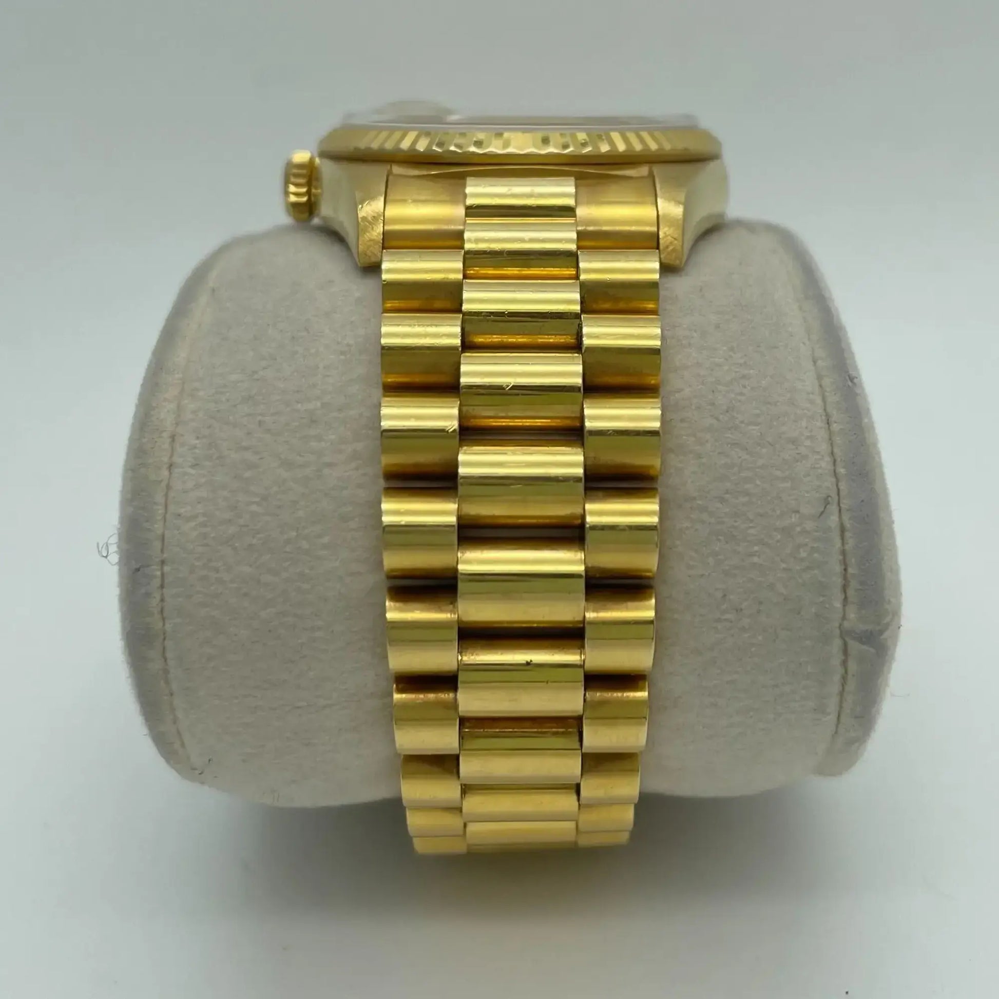9th image of Rolex Rolex Day-Date 18238 Wristwatch, PreOwned condition
