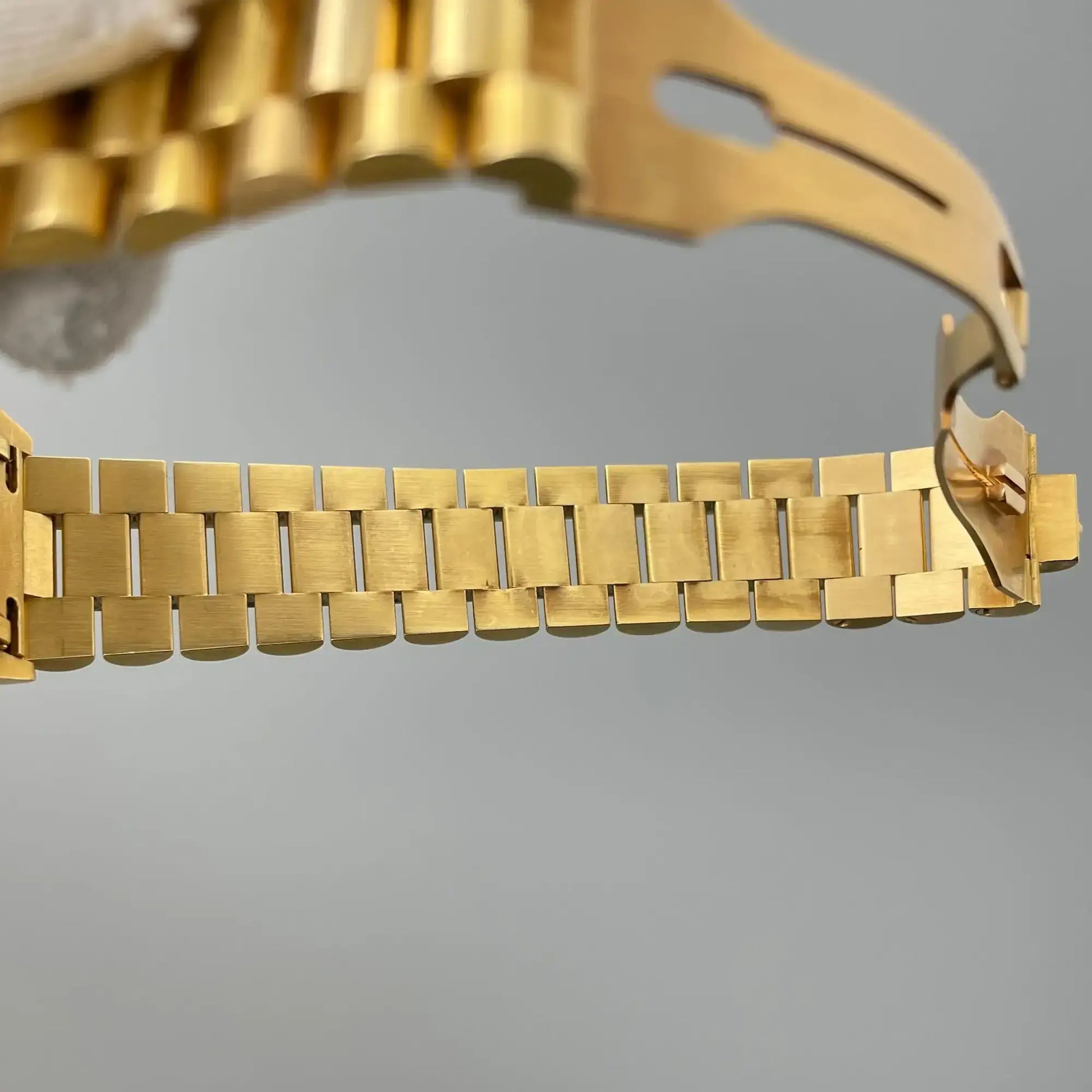 10th image of Rolex Rolex Day-Date 18238 Wristwatch, PreOwned condition