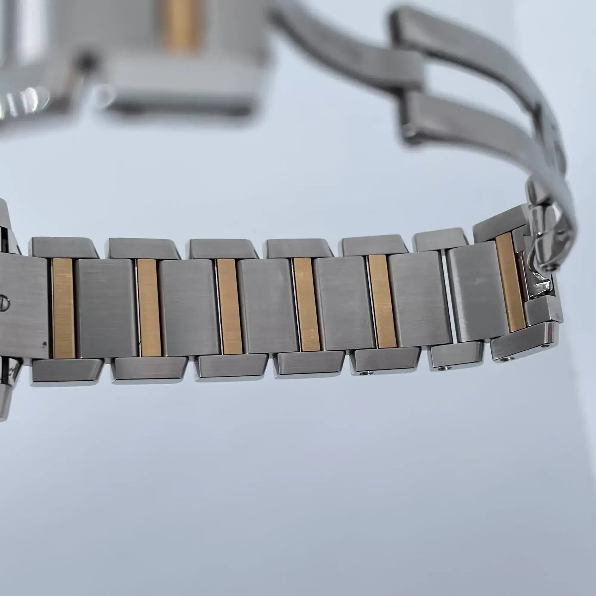 10th image of Cartier  Cartier Tank Francaise Wristwatch, PreOwned condition