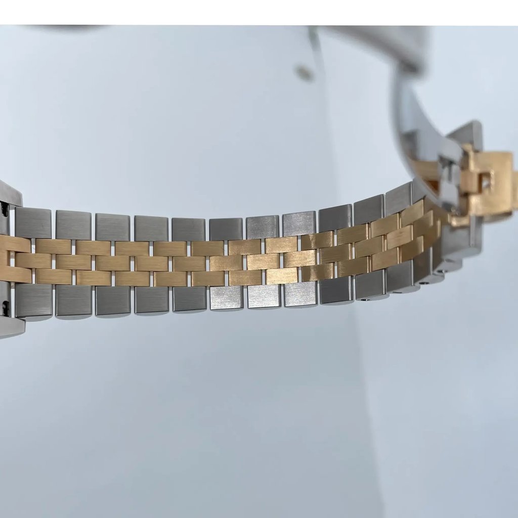 9th image of Rolex  Rolex Datejust Wristwatch, PreOwned condition
